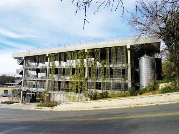 commercial water storage tank systems